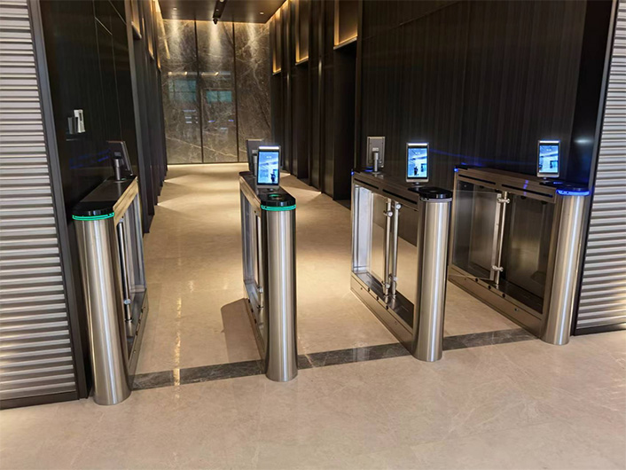 中冠大厦采用william威廉中文官网访客及门禁通行管理系统